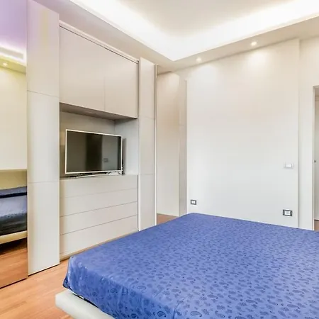 Luxury Front Of Cavalieri Hilton Apartman *