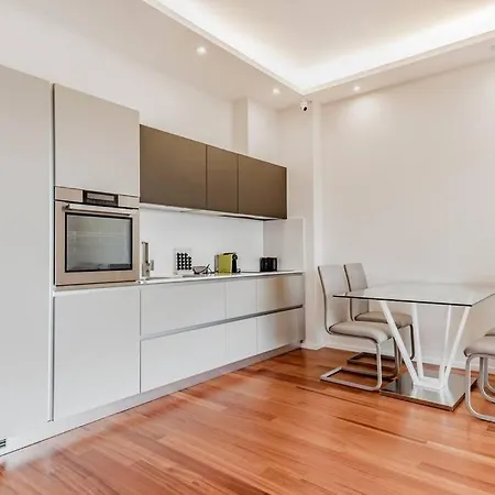 Luxury Front Of Cavalieri Hilton