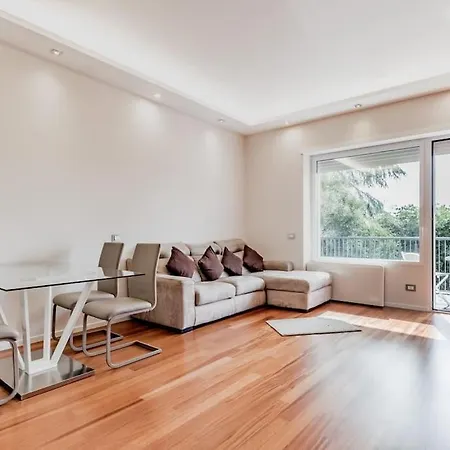 Appartement Luxury Front Of Cavalieri Hilton Rome