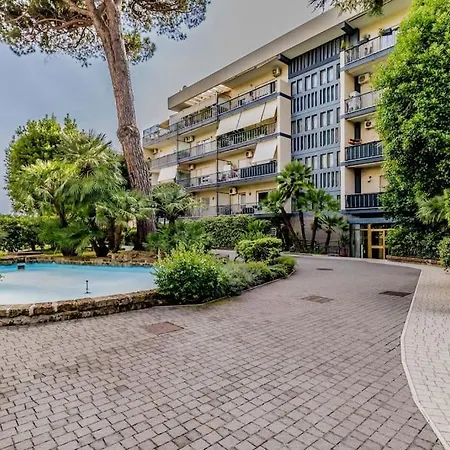Appartement Luxury Front Of Cavalieri Hilton *